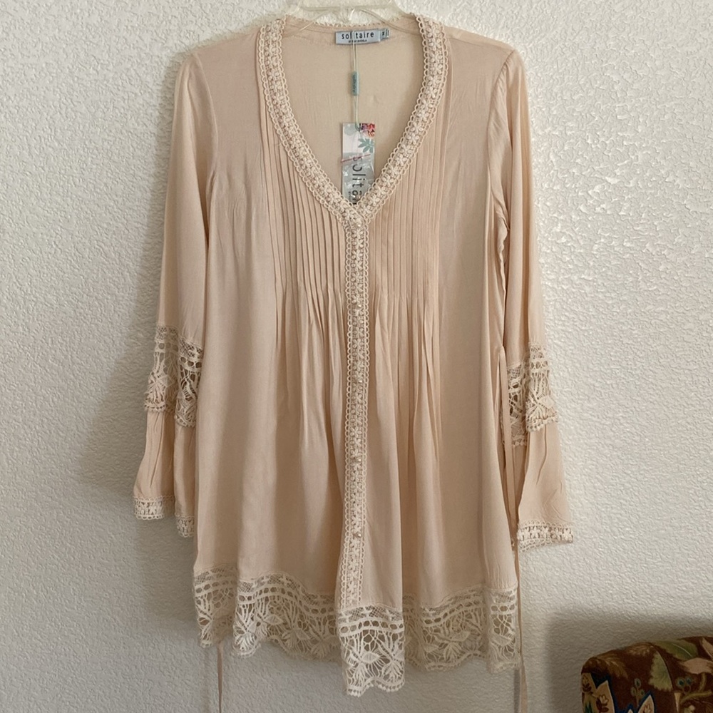 SOLITAIRE Lace Trim Tunic